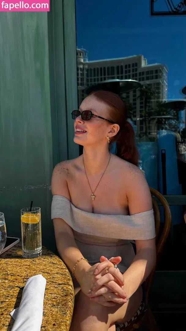 Thali Bouchard Onlyfans Photo Gallery 