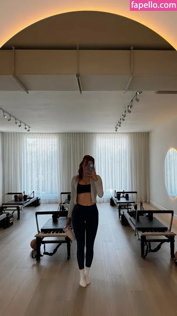 Thali Bouchard Onlyfans Photo Gallery 