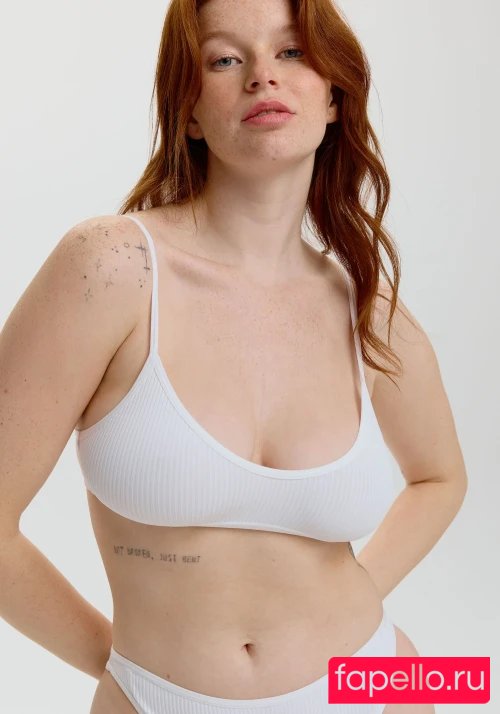 Thali Bouchard Onlyfans Photo Gallery 