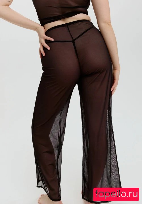 Thali Bouchard Onlyfans Photo Gallery 