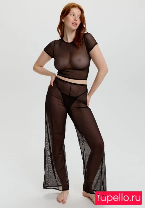 Thali Bouchard Onlyfans Photo Gallery 