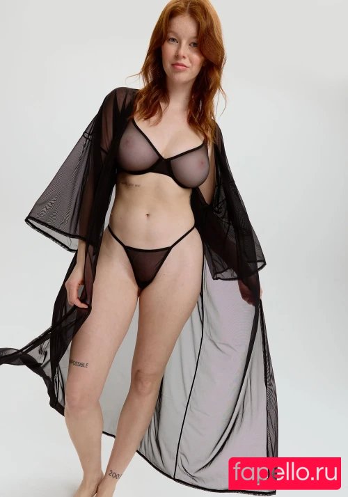 Thali Bouchard Onlyfans Photo Gallery 