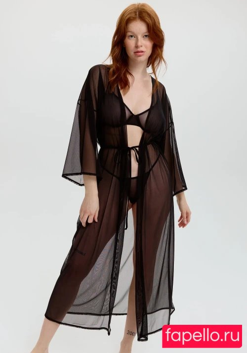 Thali Bouchard Onlyfans Photo Gallery 