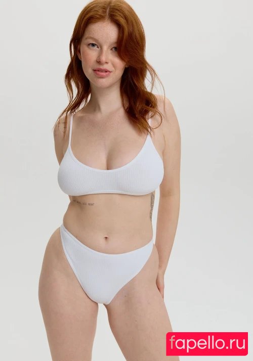 Thali Bouchard Onlyfans Photo Gallery 