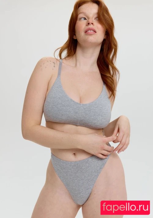 Thali Bouchard Onlyfans Photo Gallery 