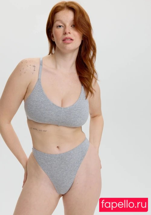 Thali Bouchard Onlyfans Photo Gallery 