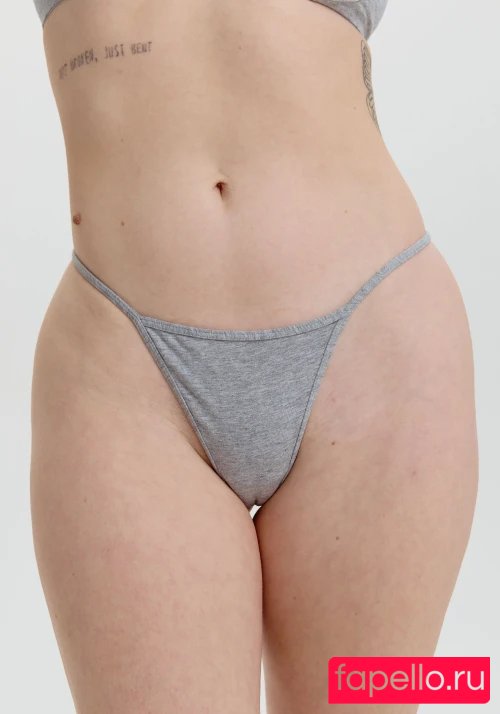 Thali Bouchard Onlyfans Photo Gallery 