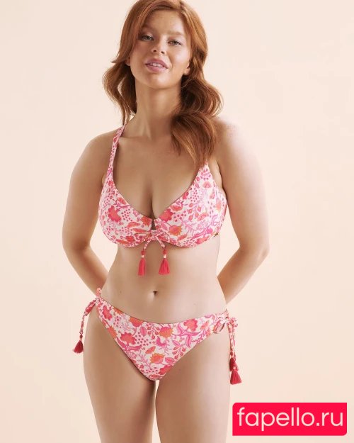 Thali Bouchard Onlyfans Photo Gallery 