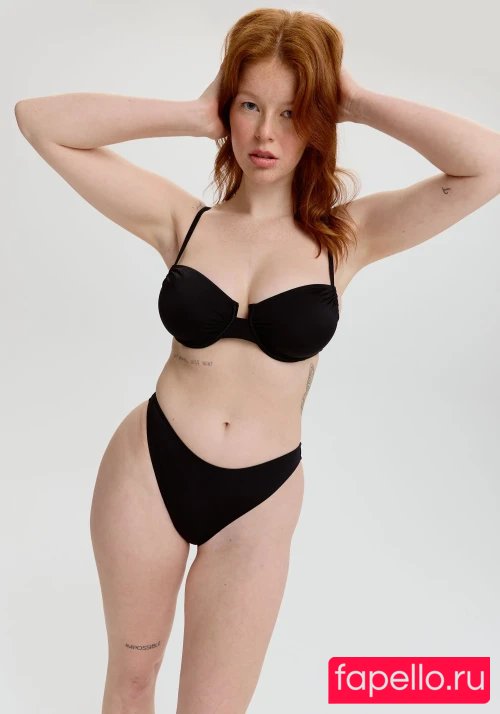 Thali Bouchard Onlyfans Photo Gallery 