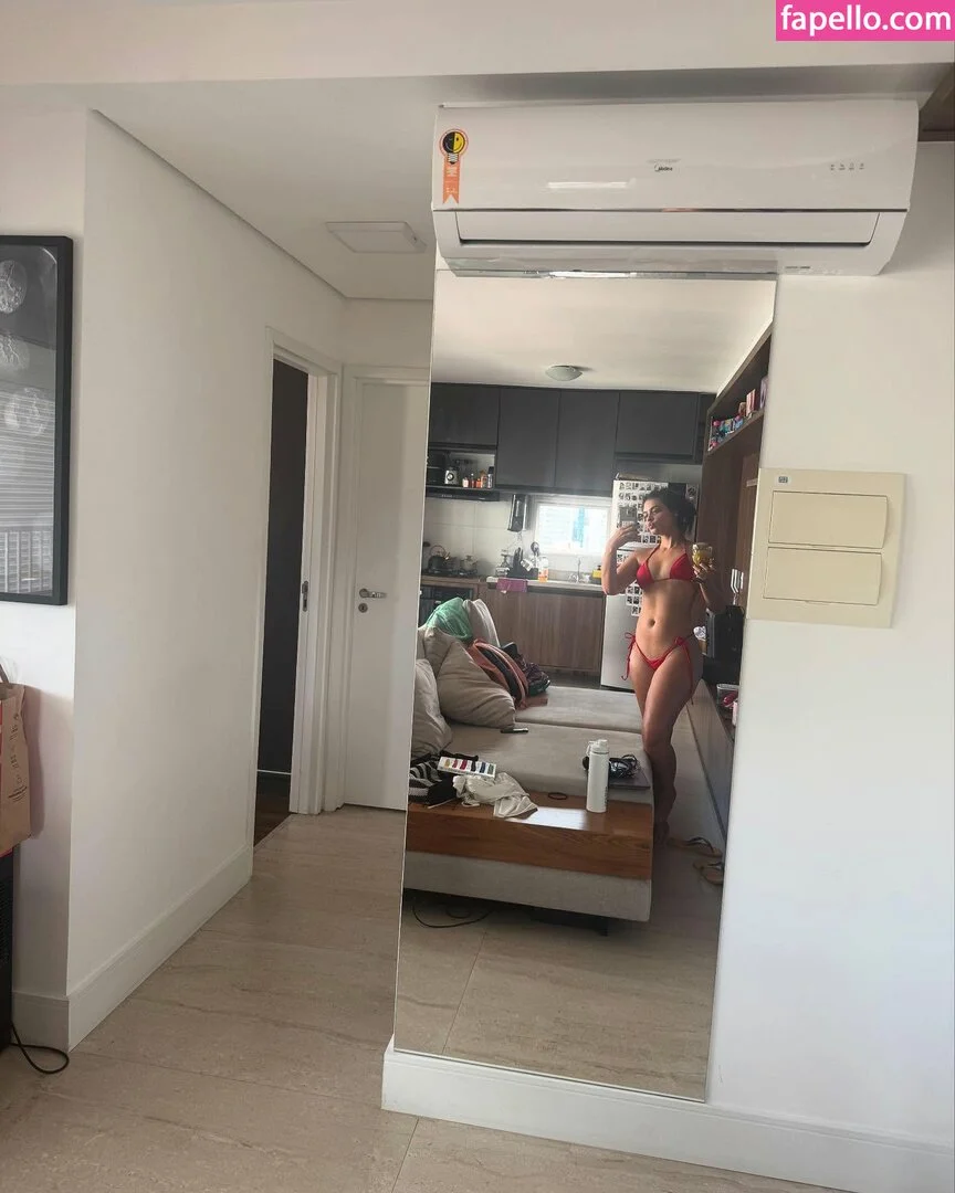 Menina Veneno Onlyfans Photo Gallery 