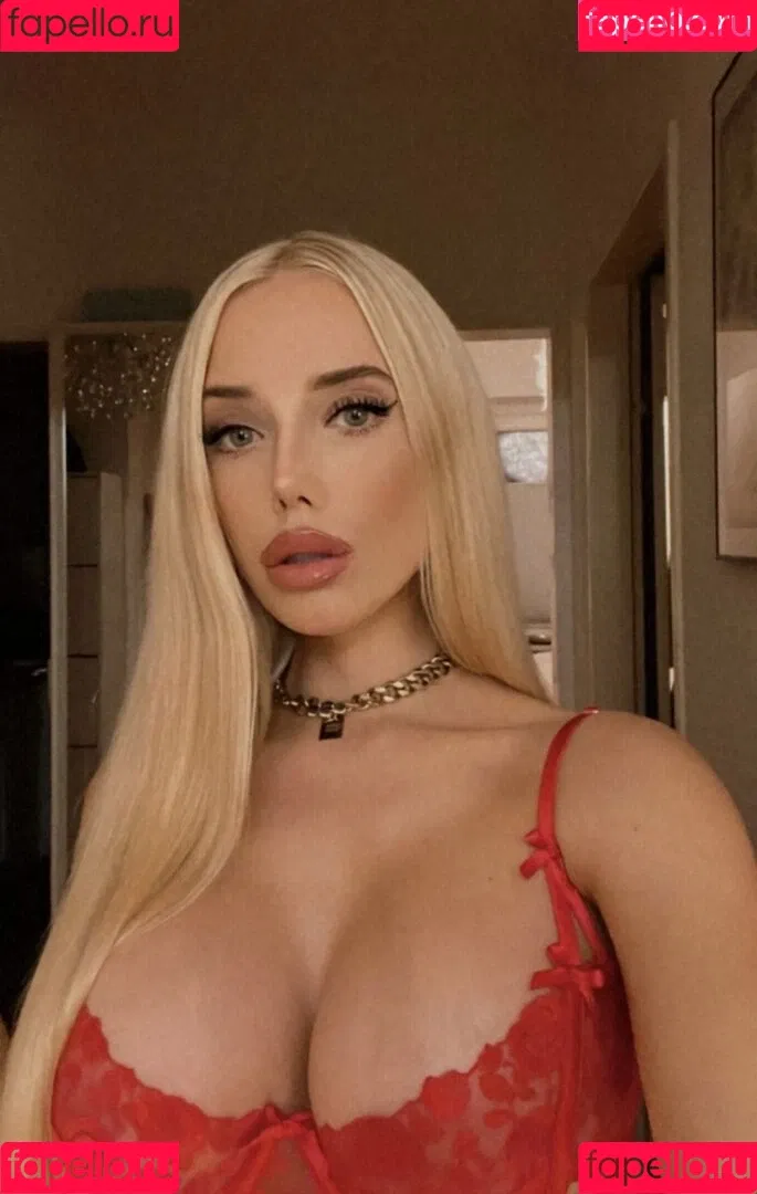 Pauline Sophie Onlyfans Photo Gallery 