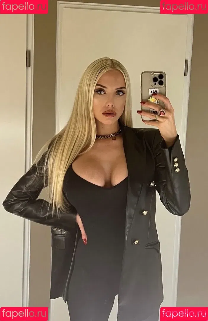Pauline Sophie Onlyfans Photo Gallery 