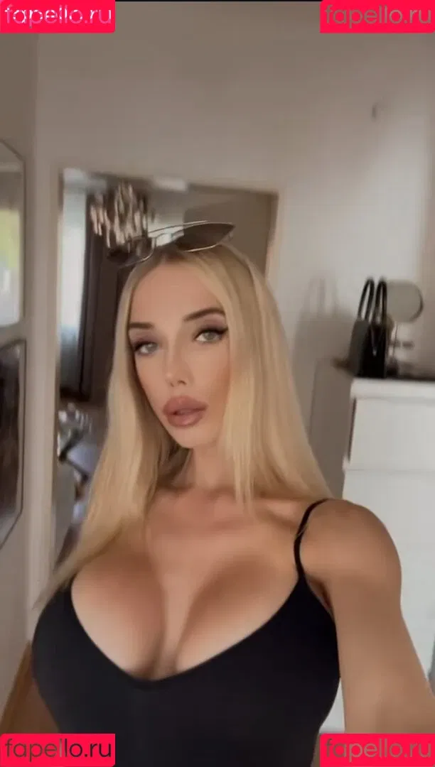 Pauline Sophie Onlyfans Photo Gallery 