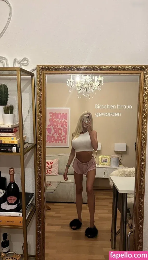 Pauline Sophie Onlyfans Photo Gallery 