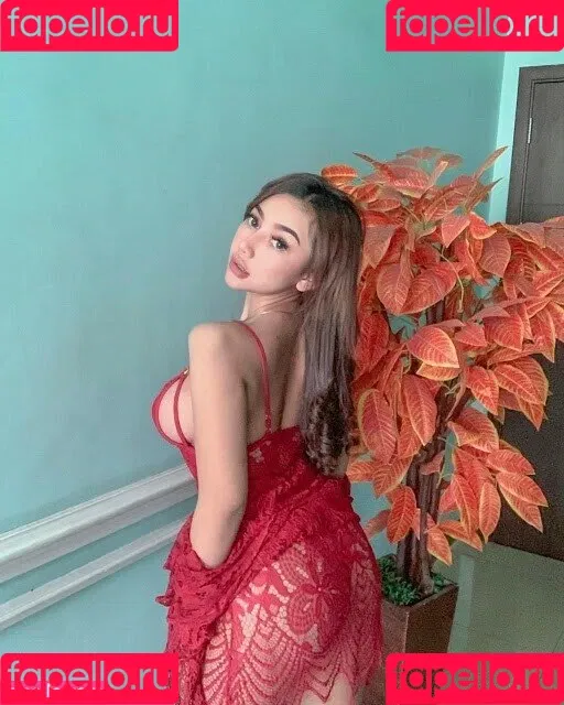 Messya Iskandar Onlyfans Photo Gallery 