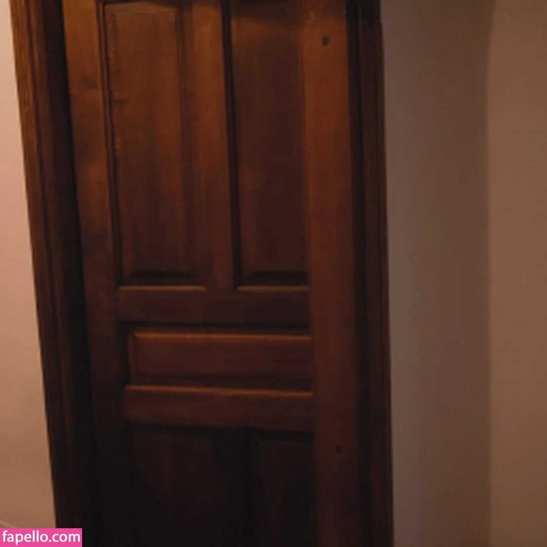 Milan Cheek Onlyfans Photo Gallery 