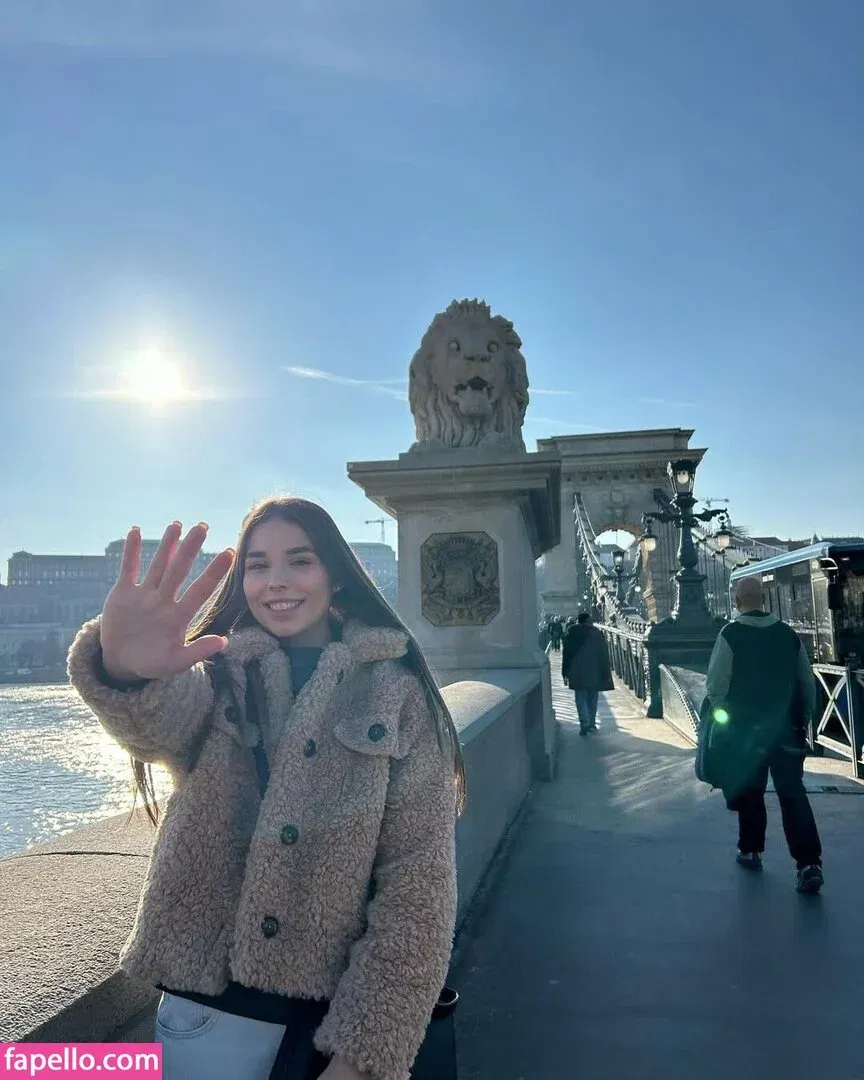 Milan Cheek Onlyfans Photo Gallery 