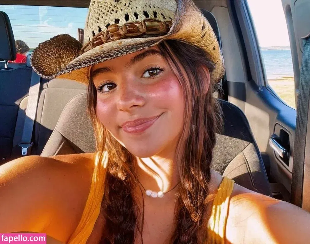 CarissaSigmann Onlyfans Photo Gallery 