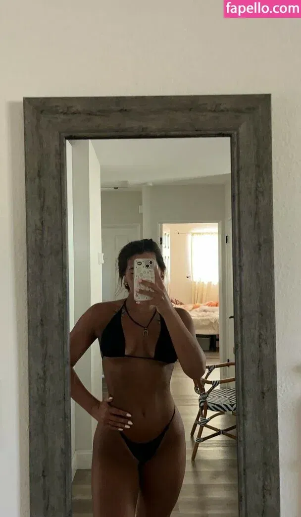 CarissaSigmann Onlyfans Photo Gallery 