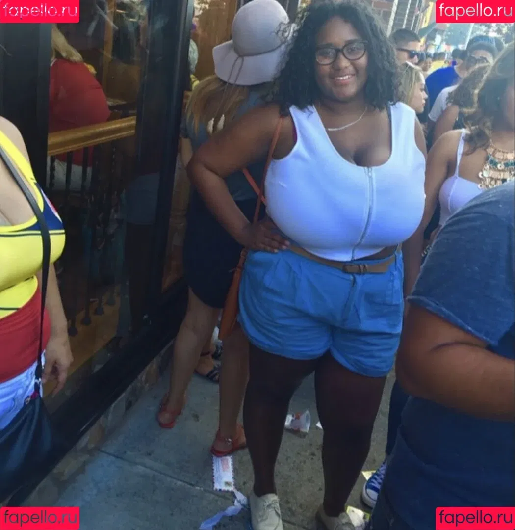 Suly Onlyfans Photo Gallery 