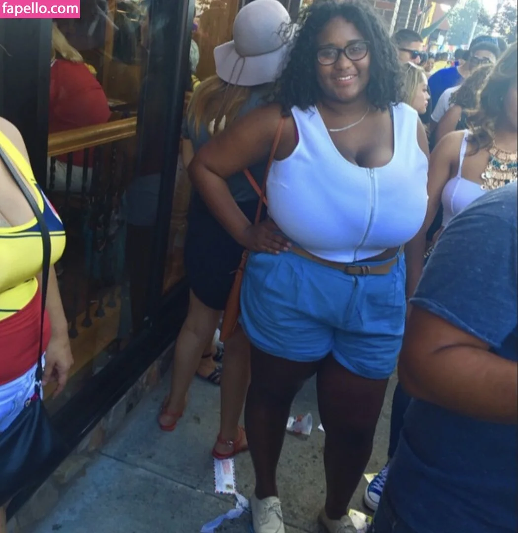 Suly Onlyfans Photo Gallery 