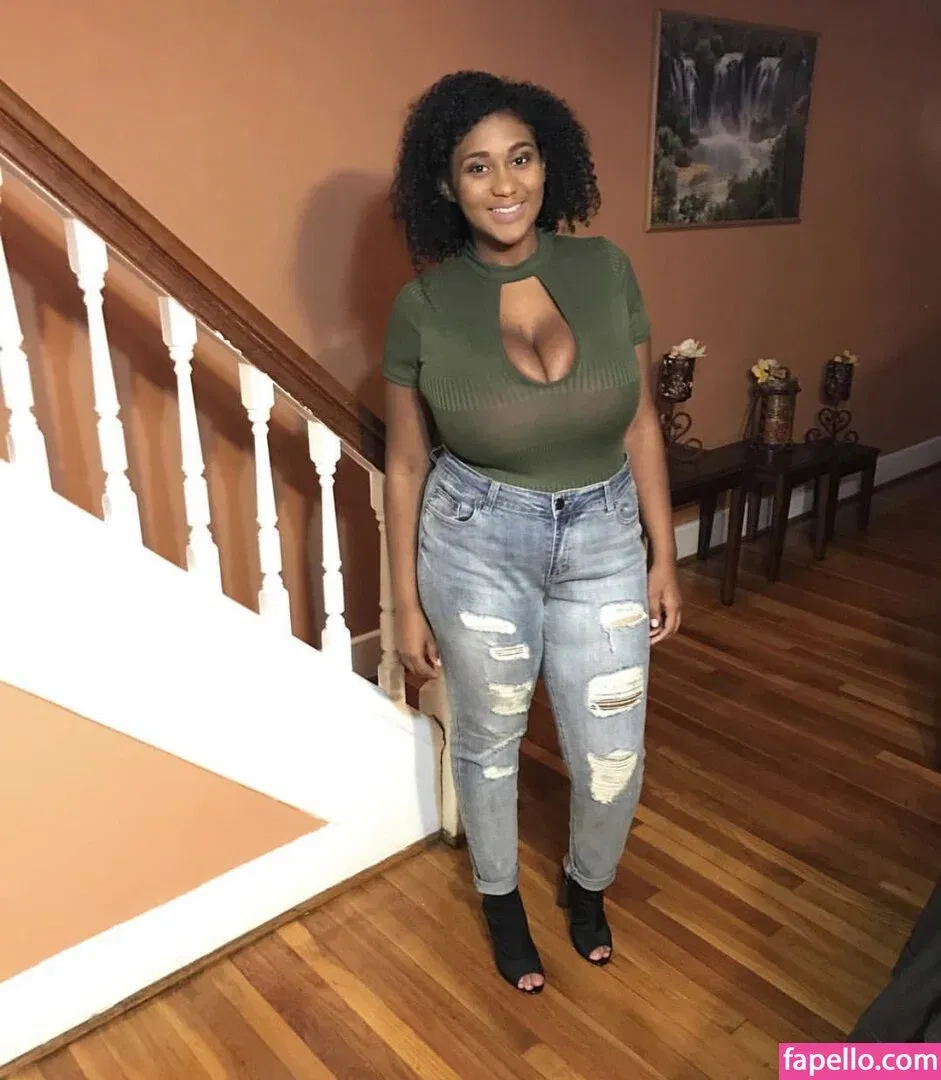 Suly Onlyfans Photo Gallery 