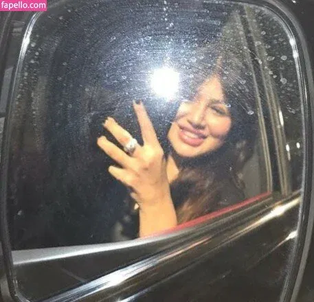 Ayesha Takia Onlyfans Photo Gallery 