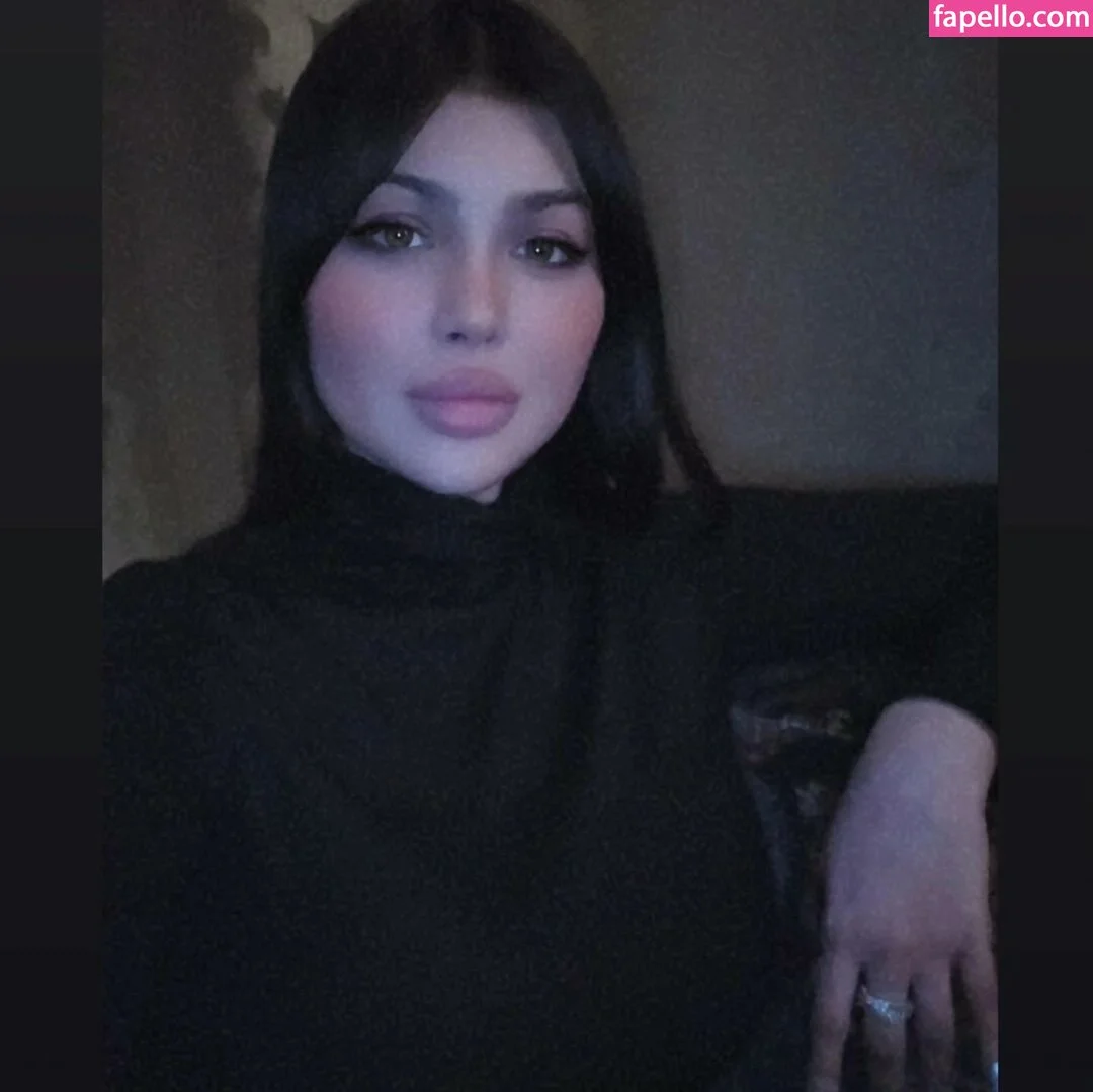 Ayesha Takia Onlyfans Photo Gallery 