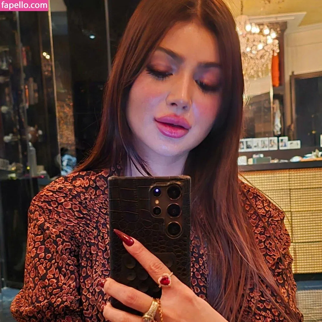 Ayesha Takia Onlyfans Photo Gallery 