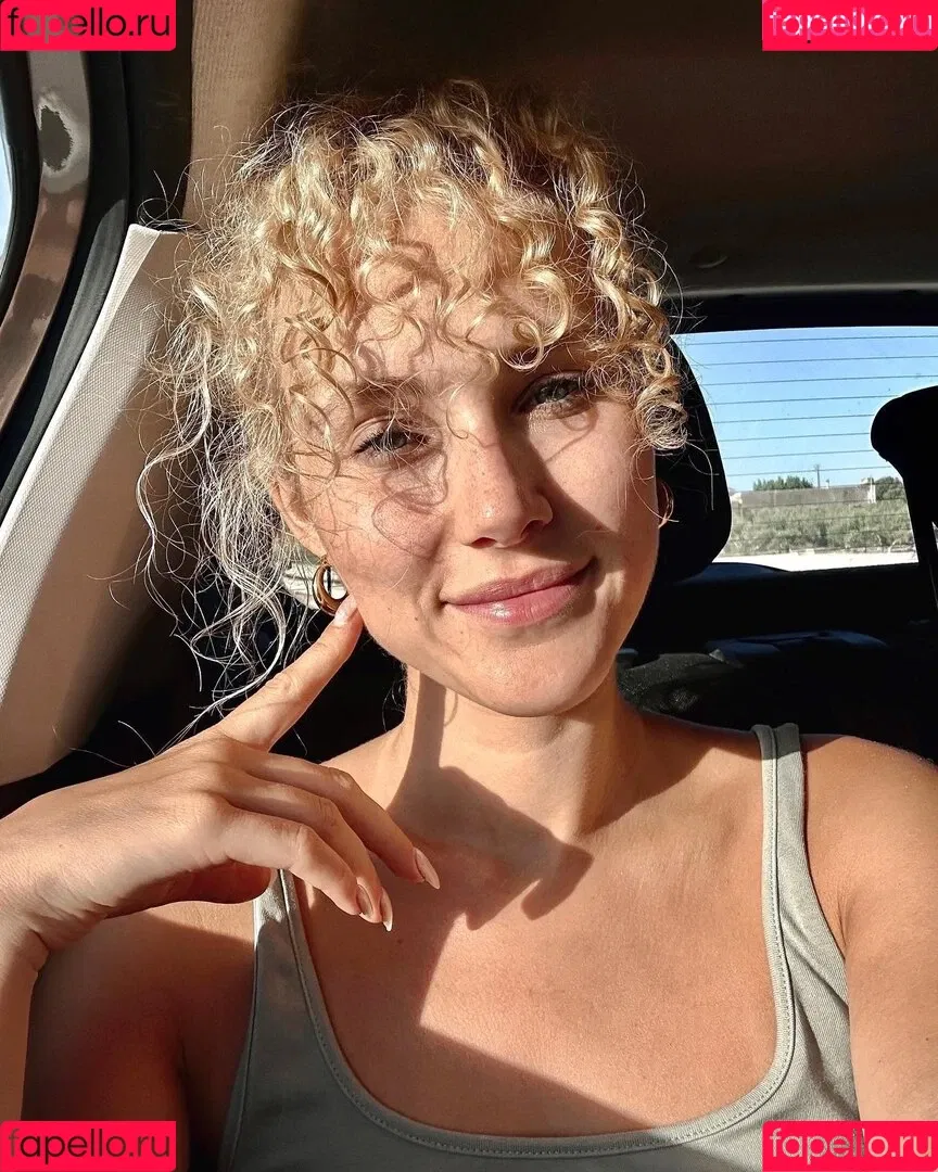 Pauline Angert Onlyfans Photo Gallery 