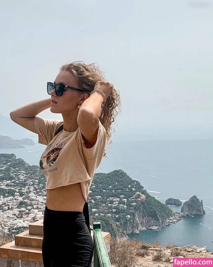 Pauline Angert Onlyfans Photo Gallery 