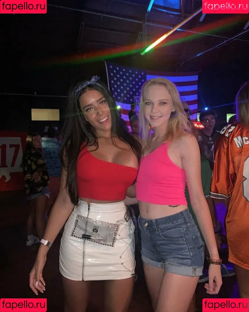 Samantha L Onlyfans Photo Gallery 