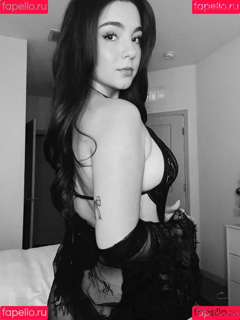 skirtsowo Onlyfans Photo Gallery 