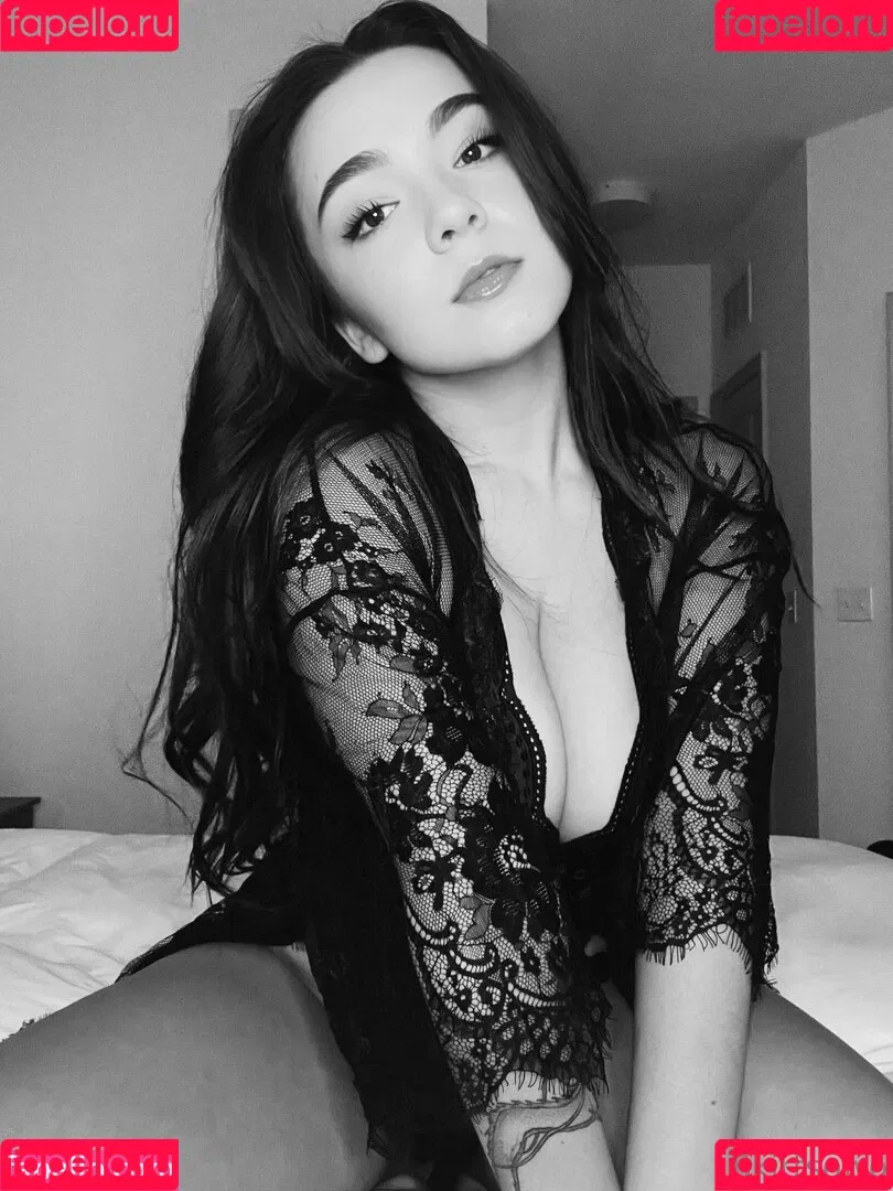 skirtsowo Onlyfans Photo Gallery 