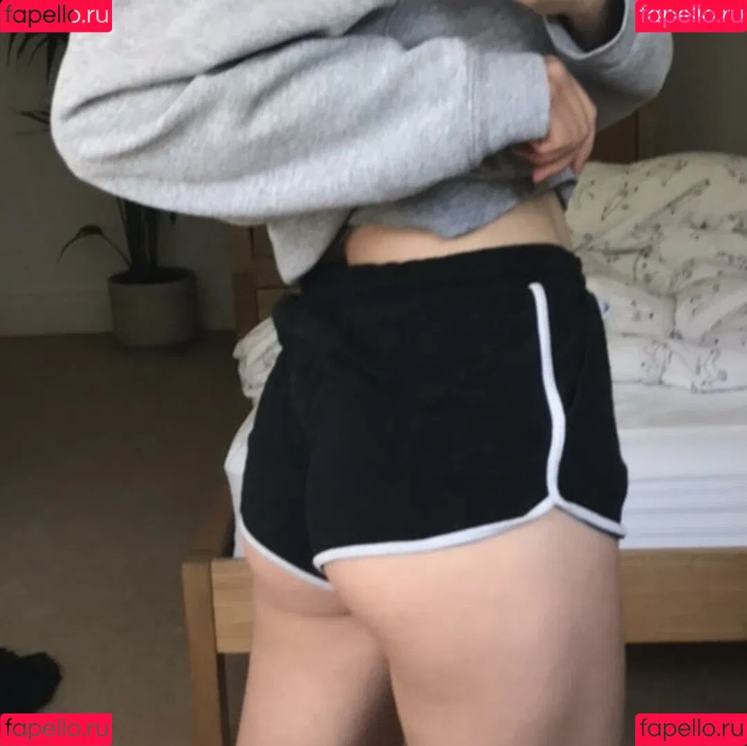 Emily Barrett Onlyfans Photo Gallery 
