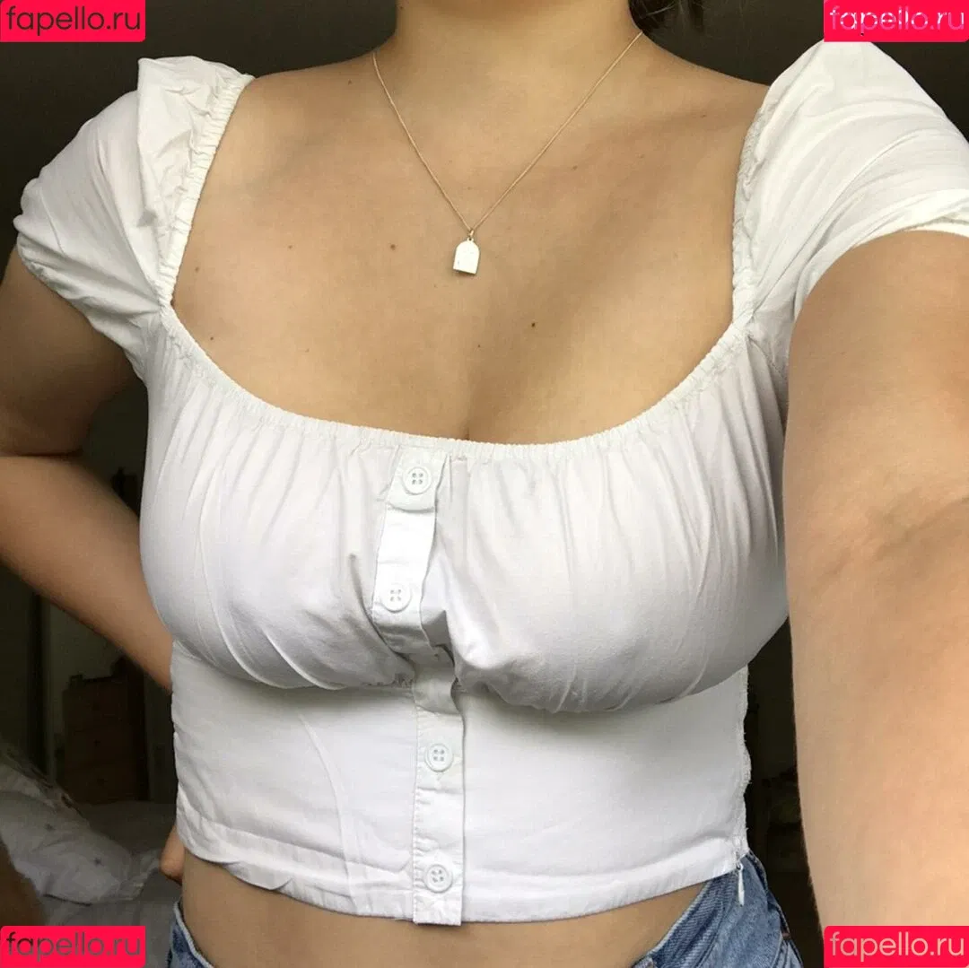 Emily Barrett Onlyfans Photo Gallery 