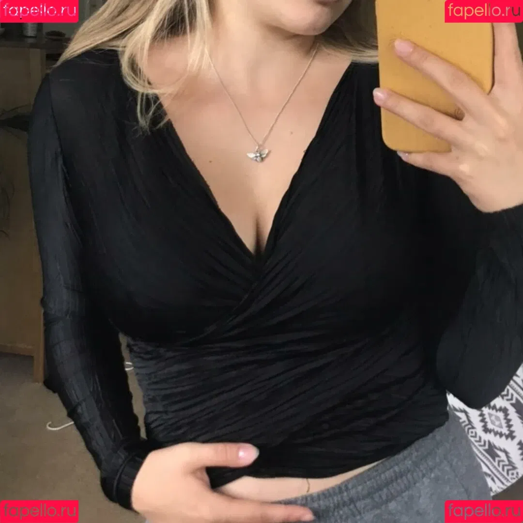 Emily Barrett Onlyfans Photo Gallery 