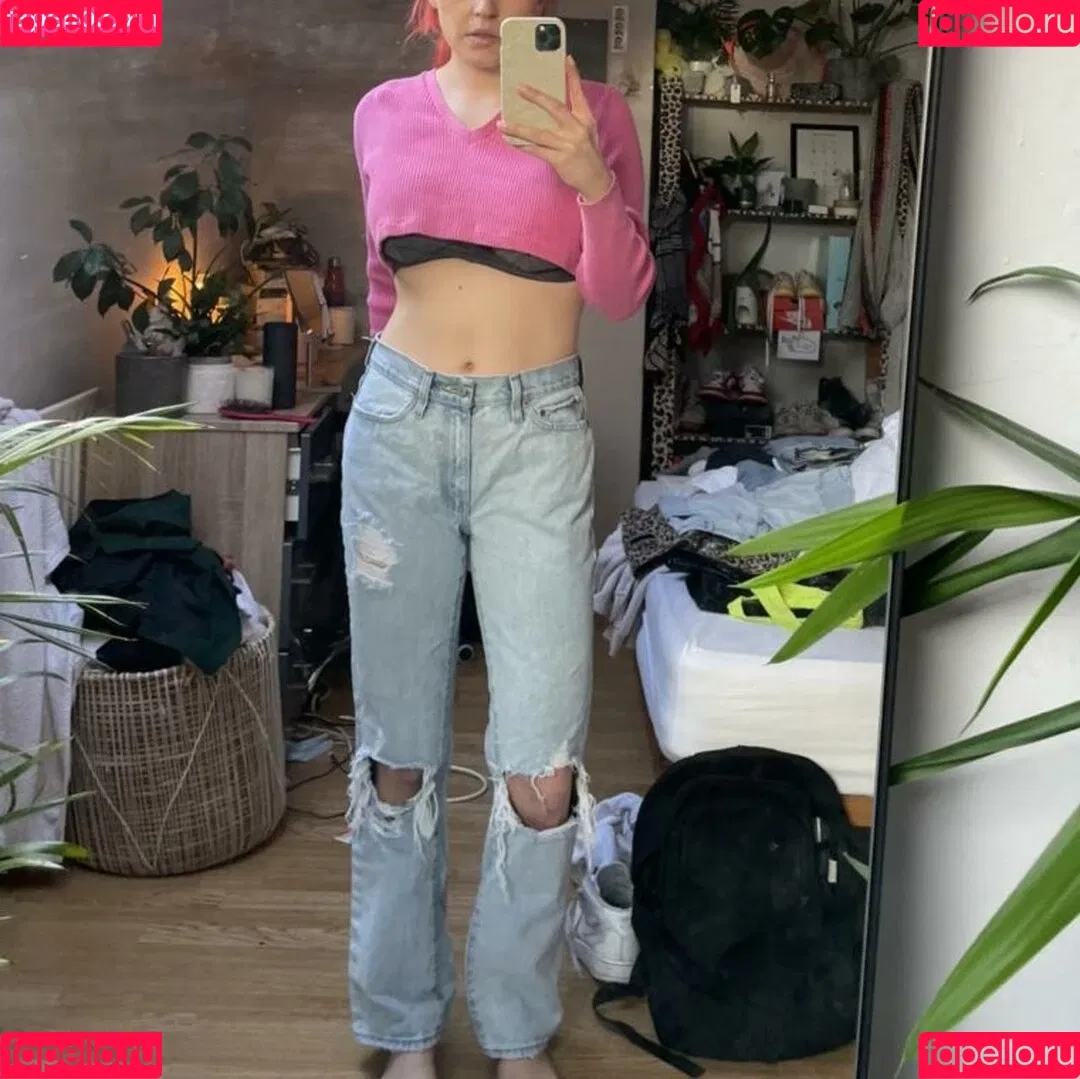Emily Barrett Onlyfans Photo Gallery 