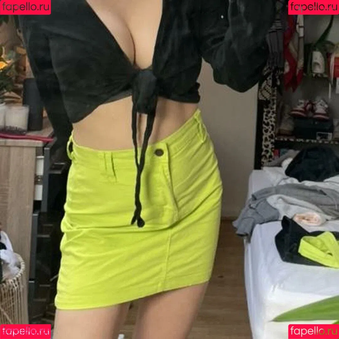 Emily Barrett Onlyfans Photo Gallery 
