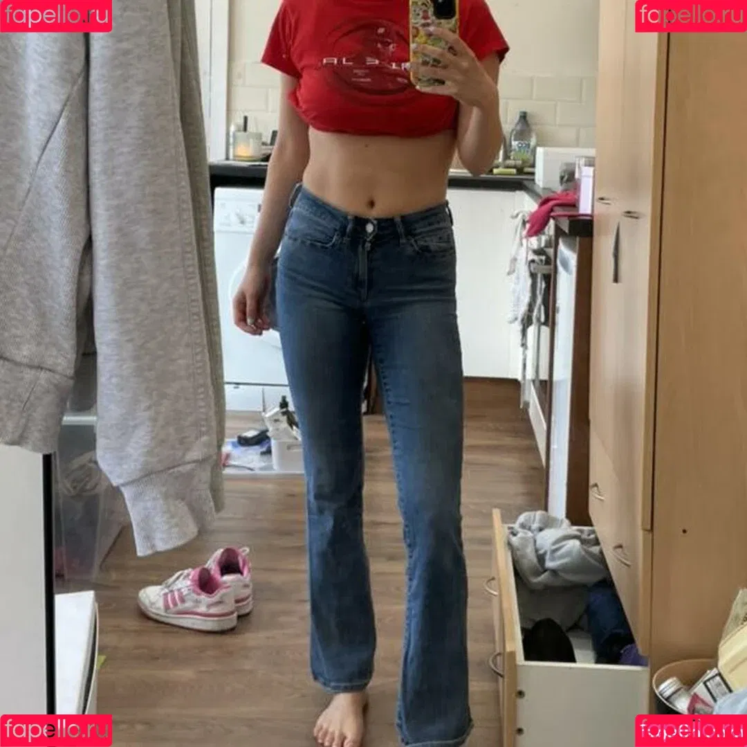 Emily Barrett Onlyfans Photo Gallery 