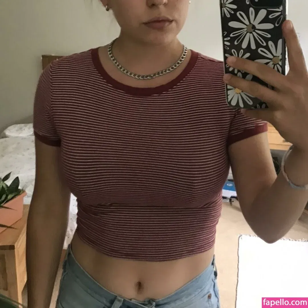 Emily Barrett Onlyfans Photo Gallery 