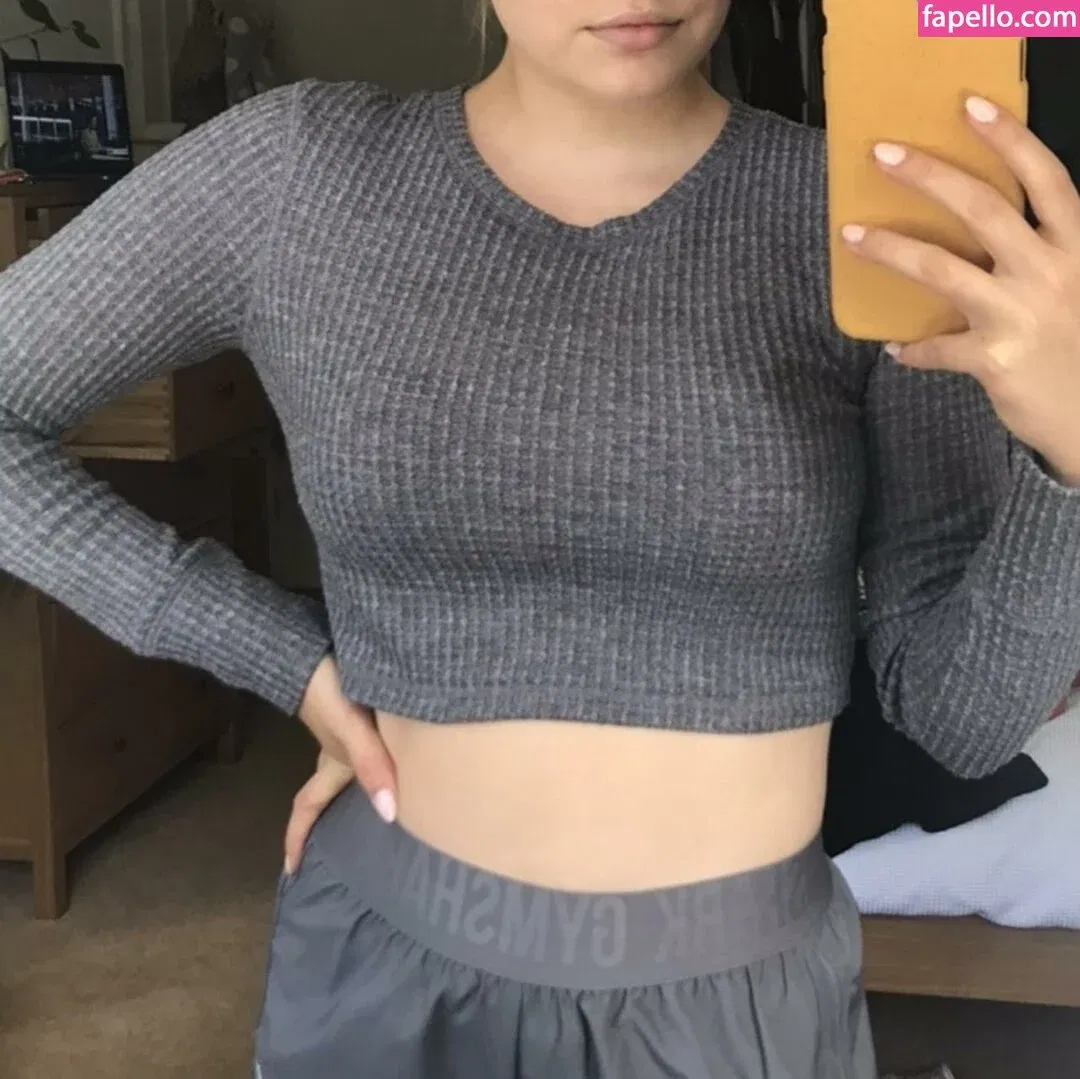 Emily Barrett Onlyfans Photo Gallery 