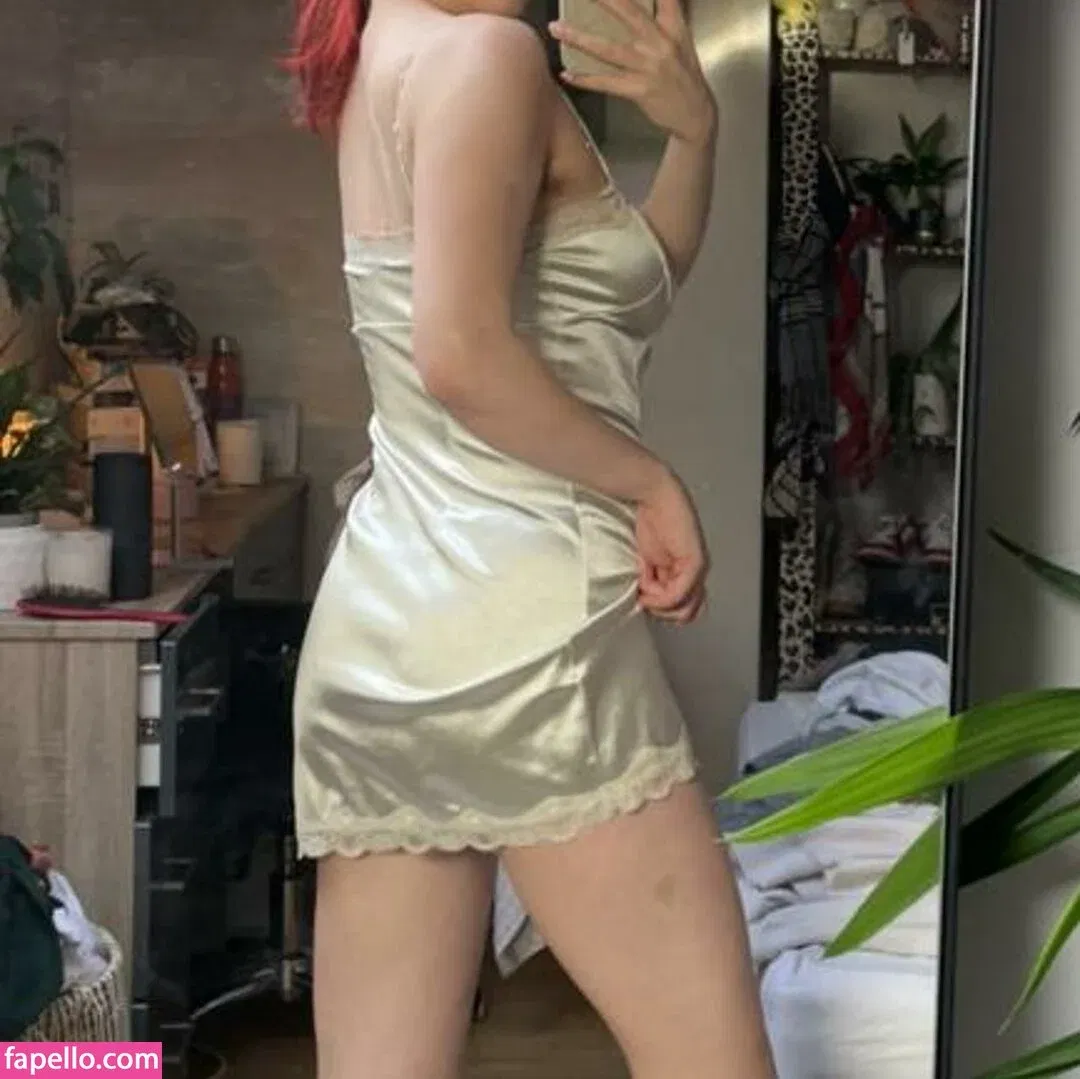 Emily Barrett Onlyfans Photo Gallery 