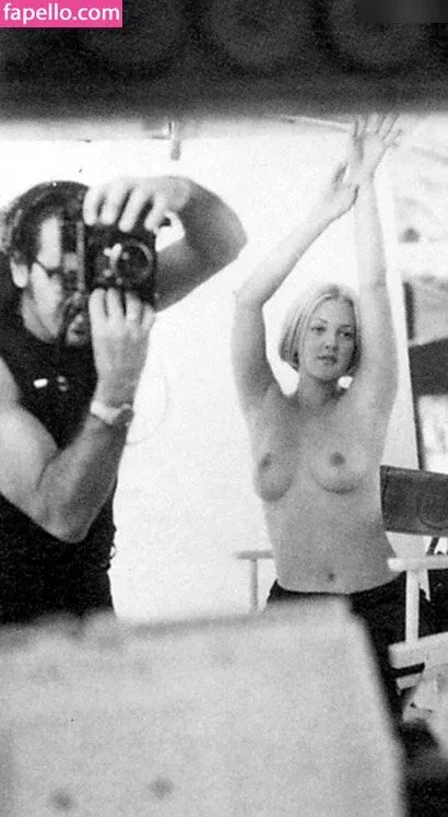 Drew Barrymore Onlyfans Photo Gallery 