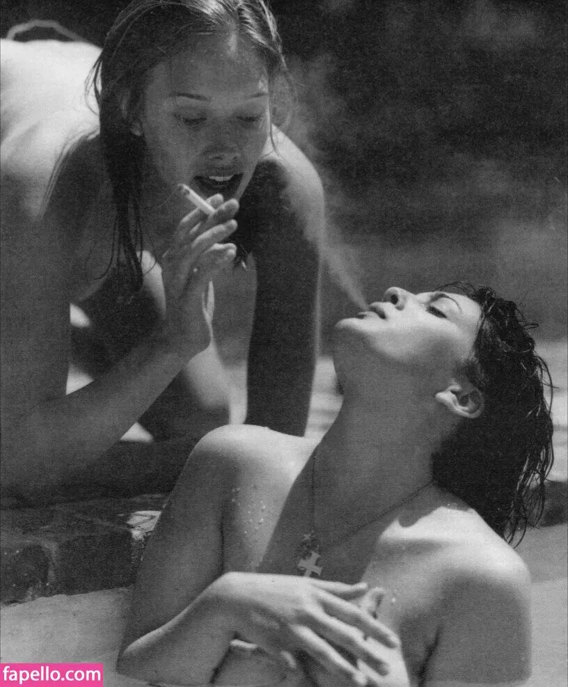 Drew Barrymore Onlyfans Photo Gallery 