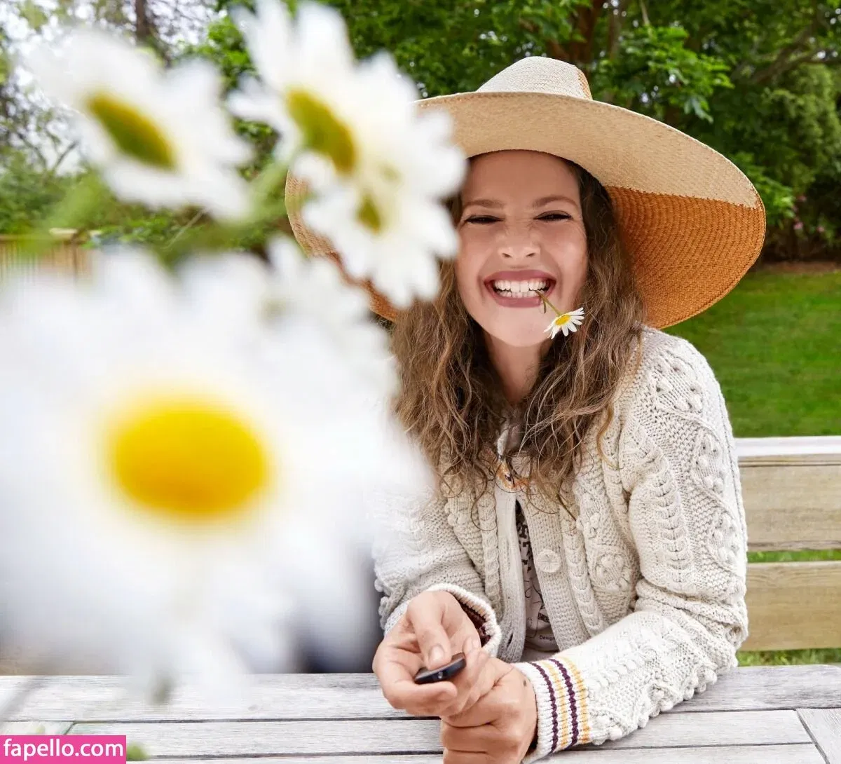 Drew Barrymore Onlyfans Photo Gallery 