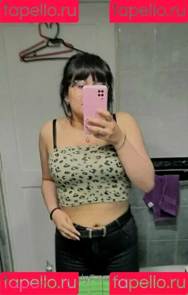 karenyhc Onlyfans Photo Gallery 