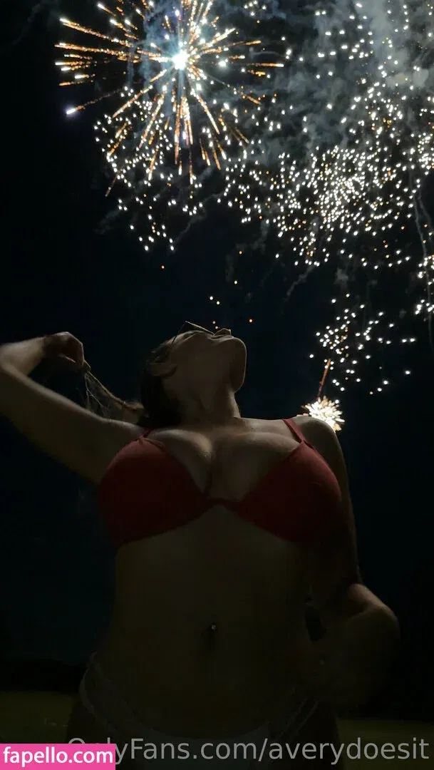 averydoesit Onlyfans Photo Gallery 