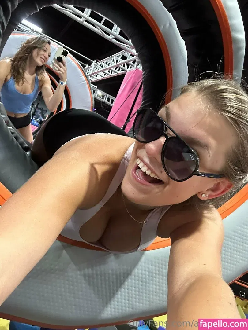 averydoesit Onlyfans Photo Gallery 