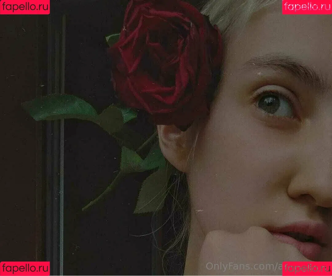 anna_ellie Onlyfans Photo Gallery 